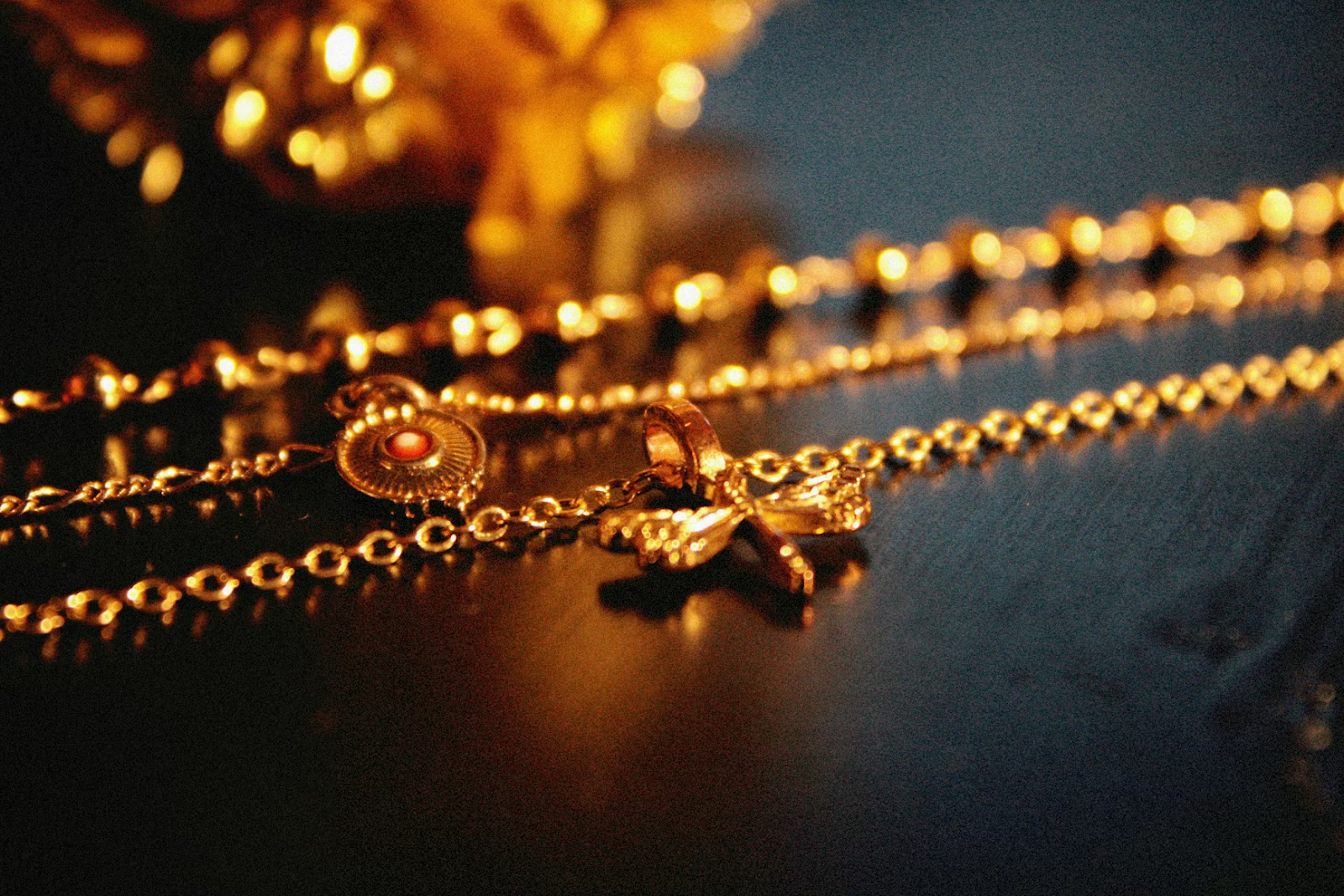 Box Chain vs Cable Chain: Which One to Choose
