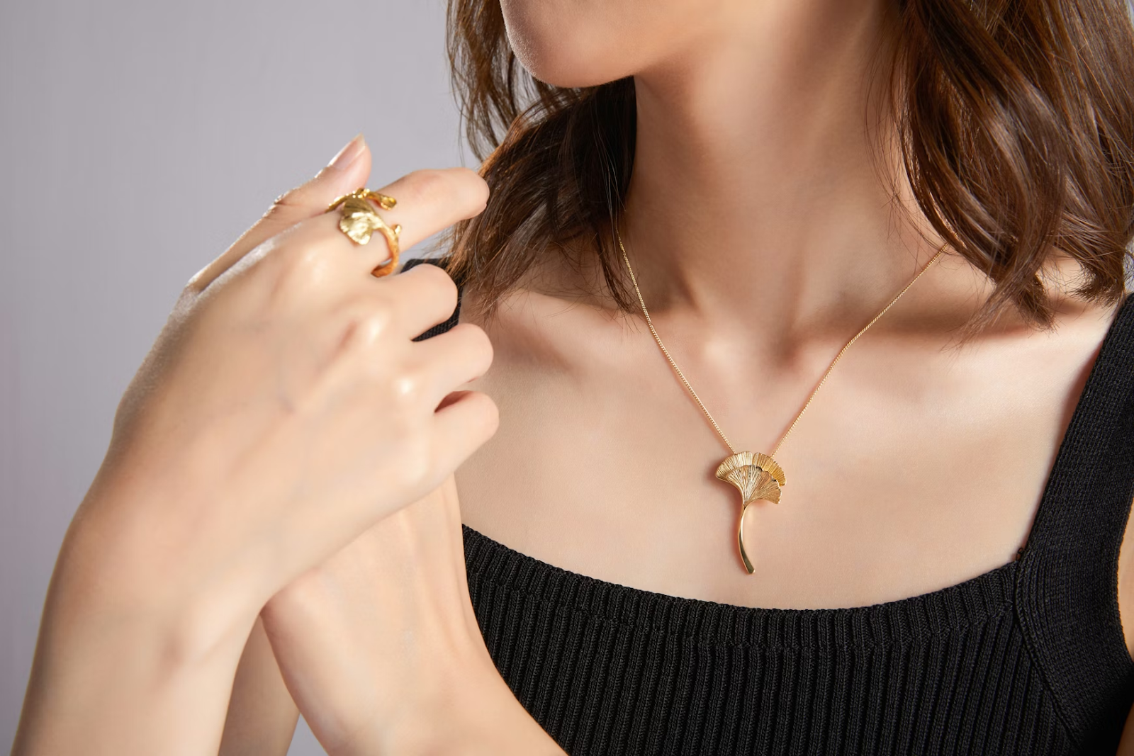 Can You Shower with Gold Jewelry? - The Do's and Don'ts