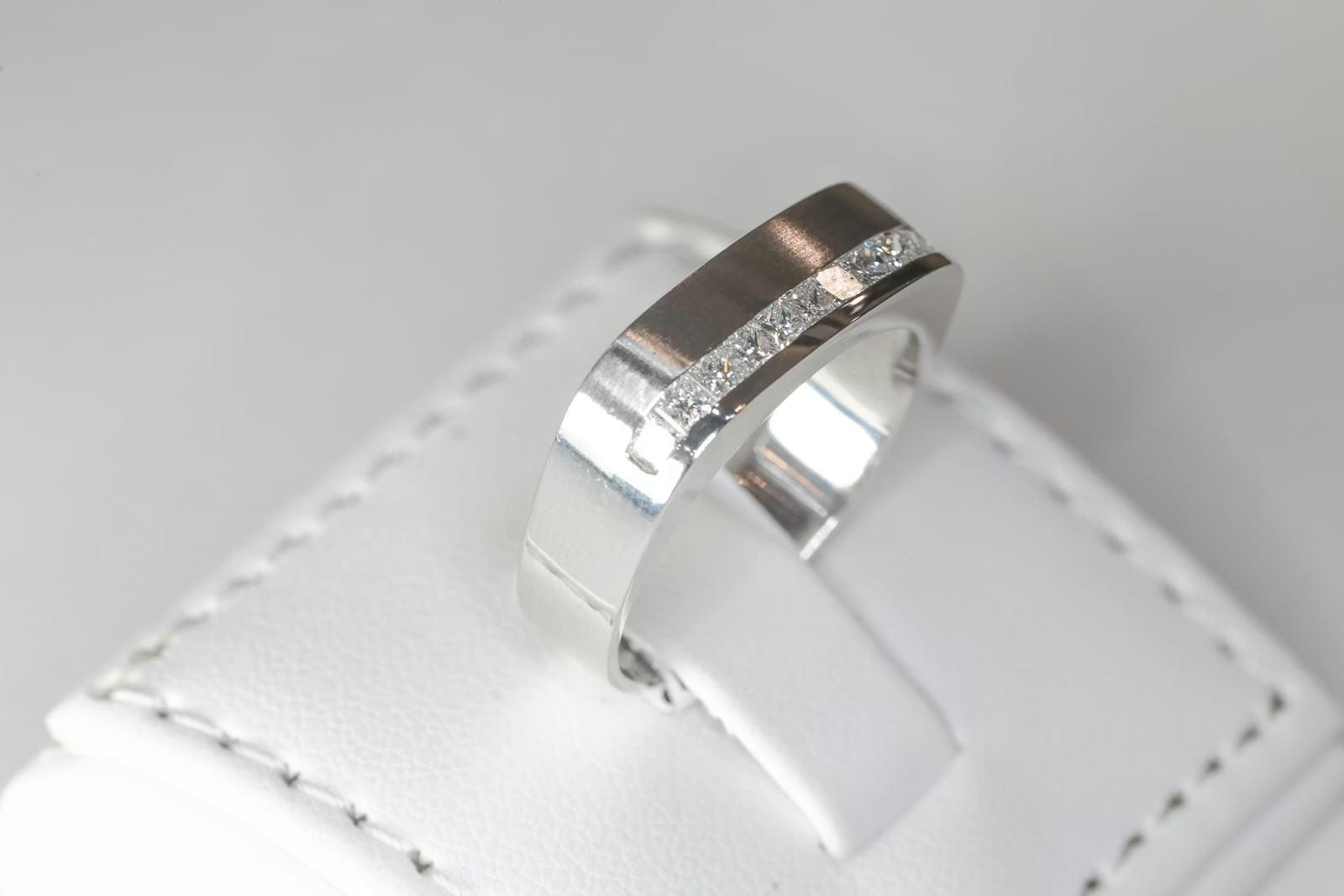 Does White Gold Tarnish