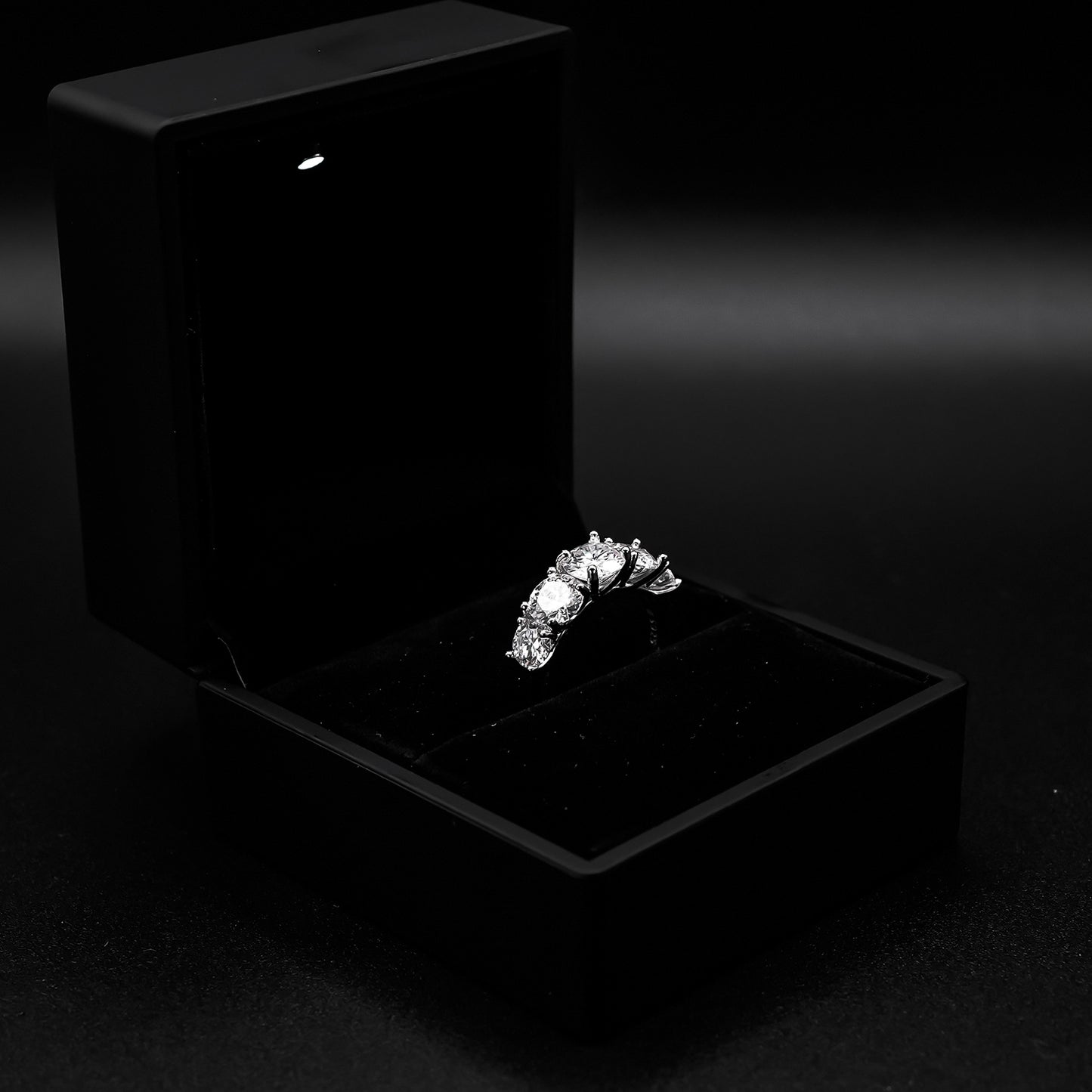 Women's Moissanite Diamond VVS D Color Round Cut 5 Stone Moissanite Ring | PASS DIAMOND TESTER!!!