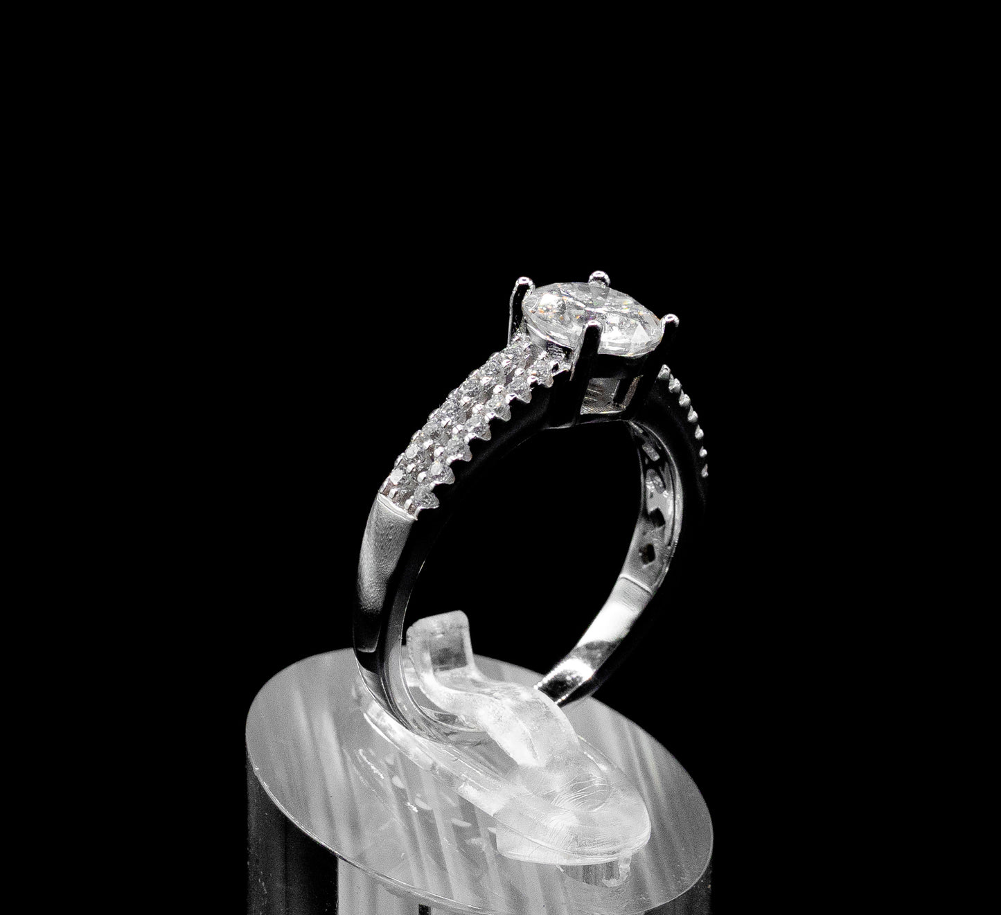 Women ‘s Moissanite Diamond VVS D Color Round Cut Solitaire with Accents Ring | PASS DIAMOND TESTER!!!