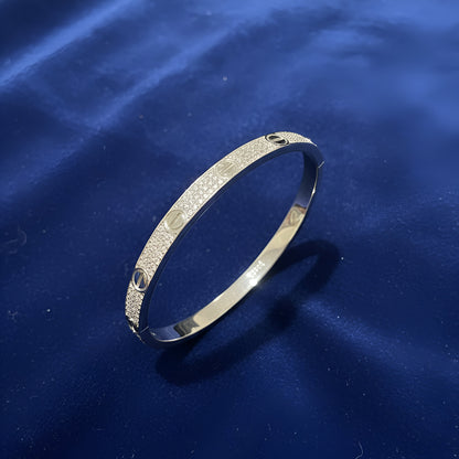 Moissanite Love Bracelet Bangle