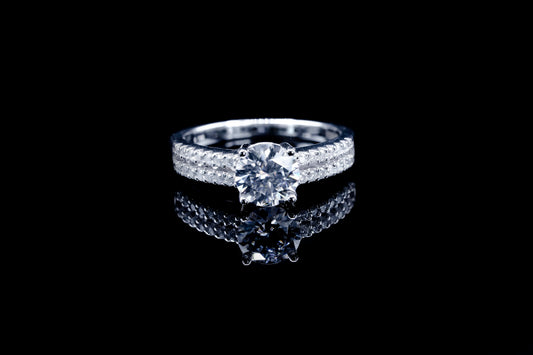 Women ‘s Moissanite Diamond VVS D Color Round Cut Solitaire with Accents Ring | PASS DIAMOND TESTER!!!