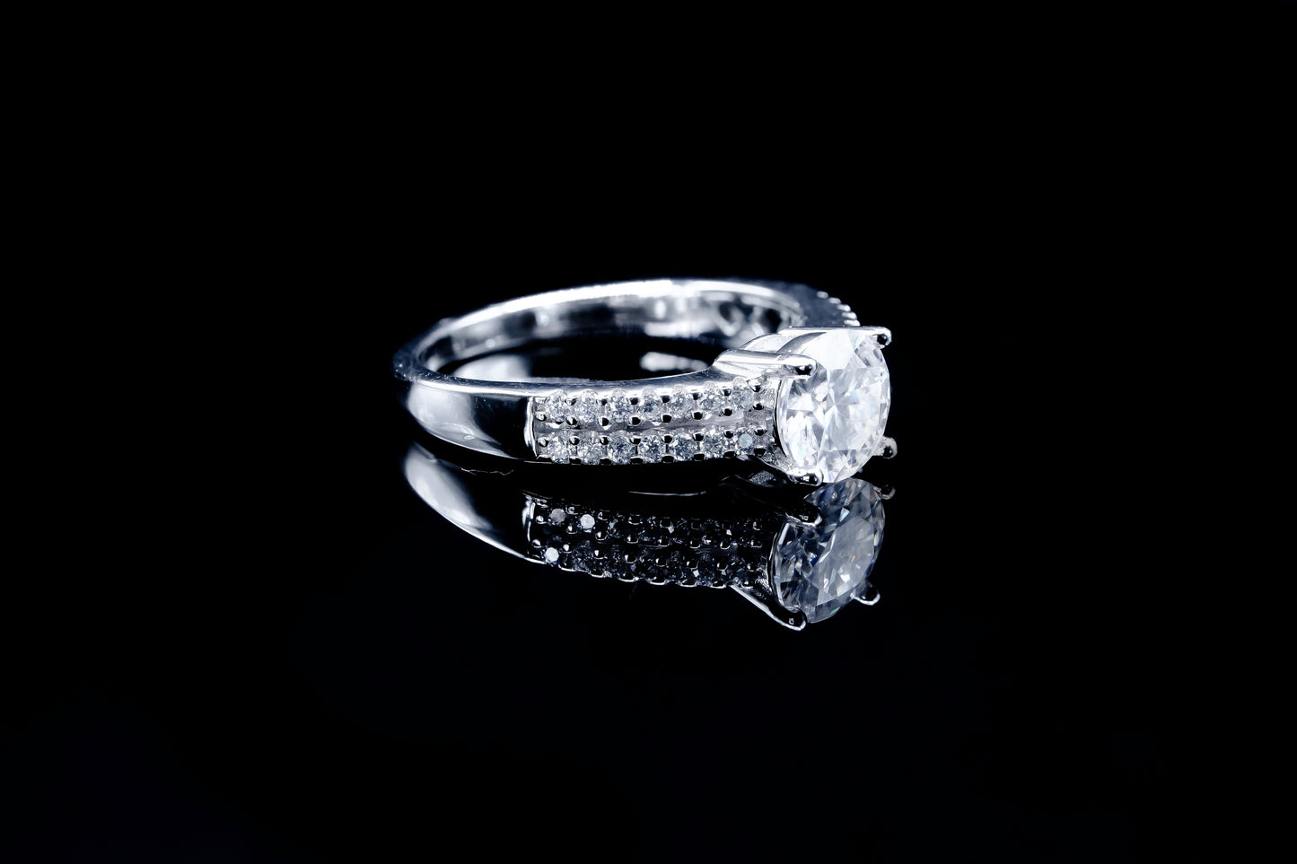 Women ‘s Moissanite Diamond VVS D Color Round Cut Solitaire with Accents Ring | PASS DIAMOND TESTER!!!