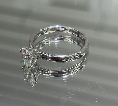 Oval Moissanite Solitaire Engagement Ring 1CT | GRA Certified