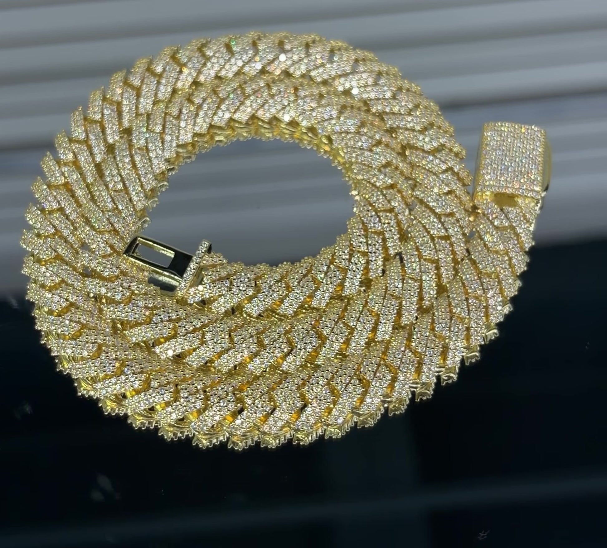 GRA certified moissanite Cuban link chain 12MM  14k Gold925 silver VVS D color passes diamond tester men women Atlanta